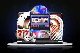 Tim teknis petetogel mengelola sistem keamanan data dan teknologi terpercaya
